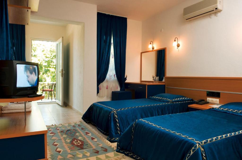 Ayvalik Beach Hotel Zimmer foto